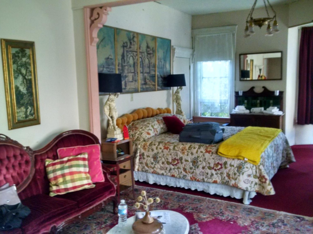 Burlington Hotel主图