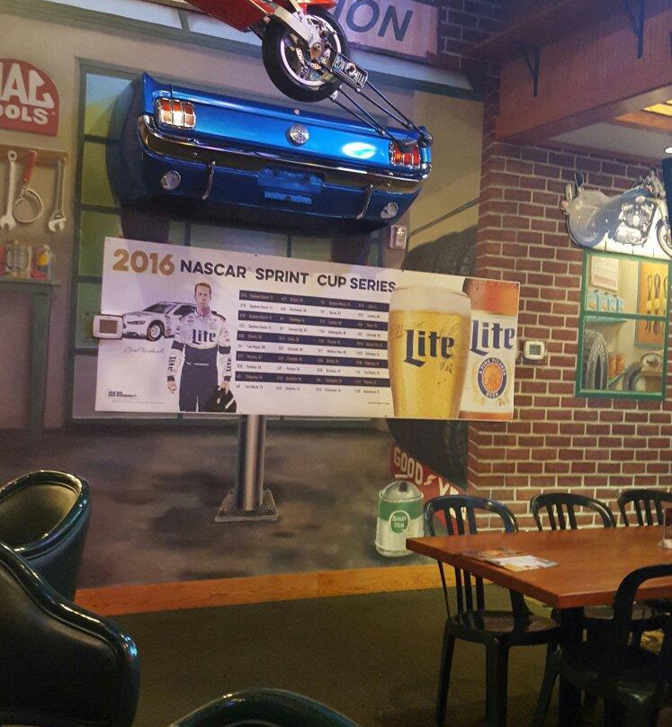 Ross餐馆和美食-Quaker Steak & Lube