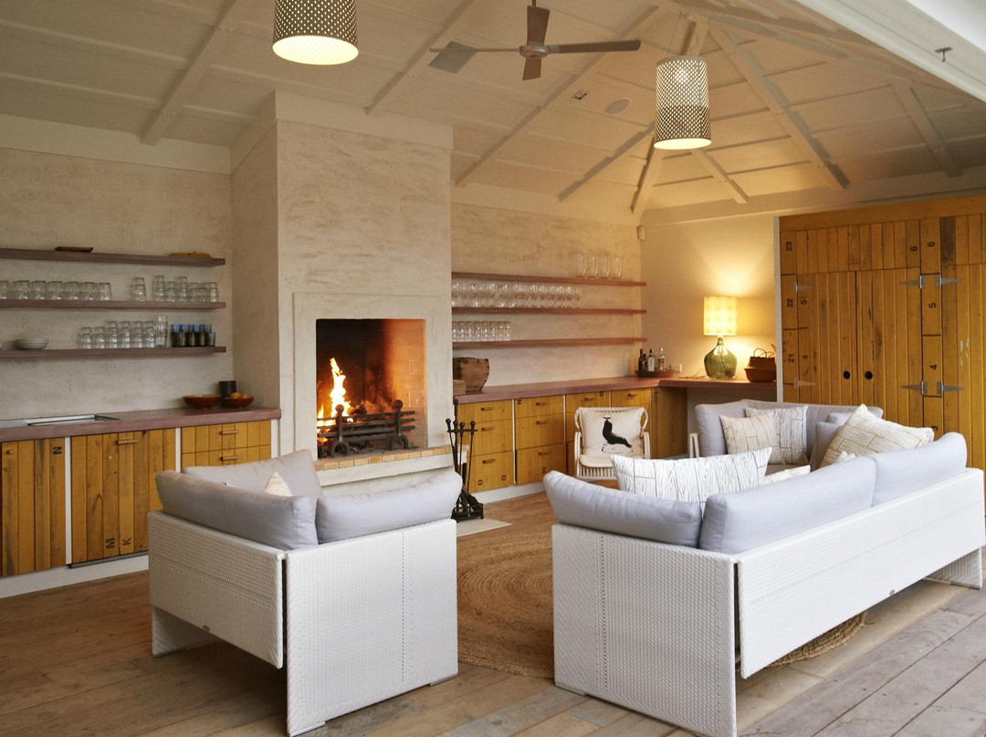 Black Barn Retreats