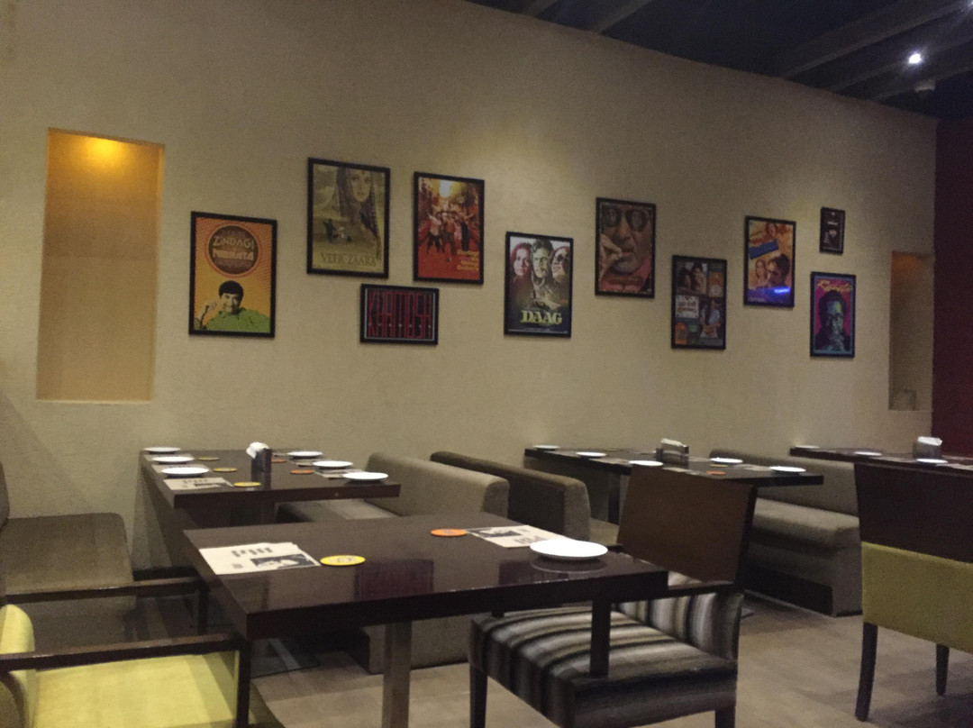 Patiala Peg, Bollywood Adda