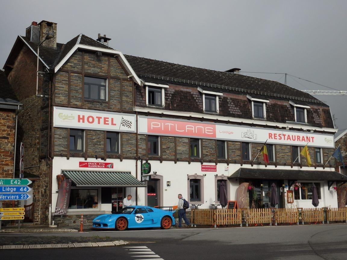 Pitlane Lodge-客卧