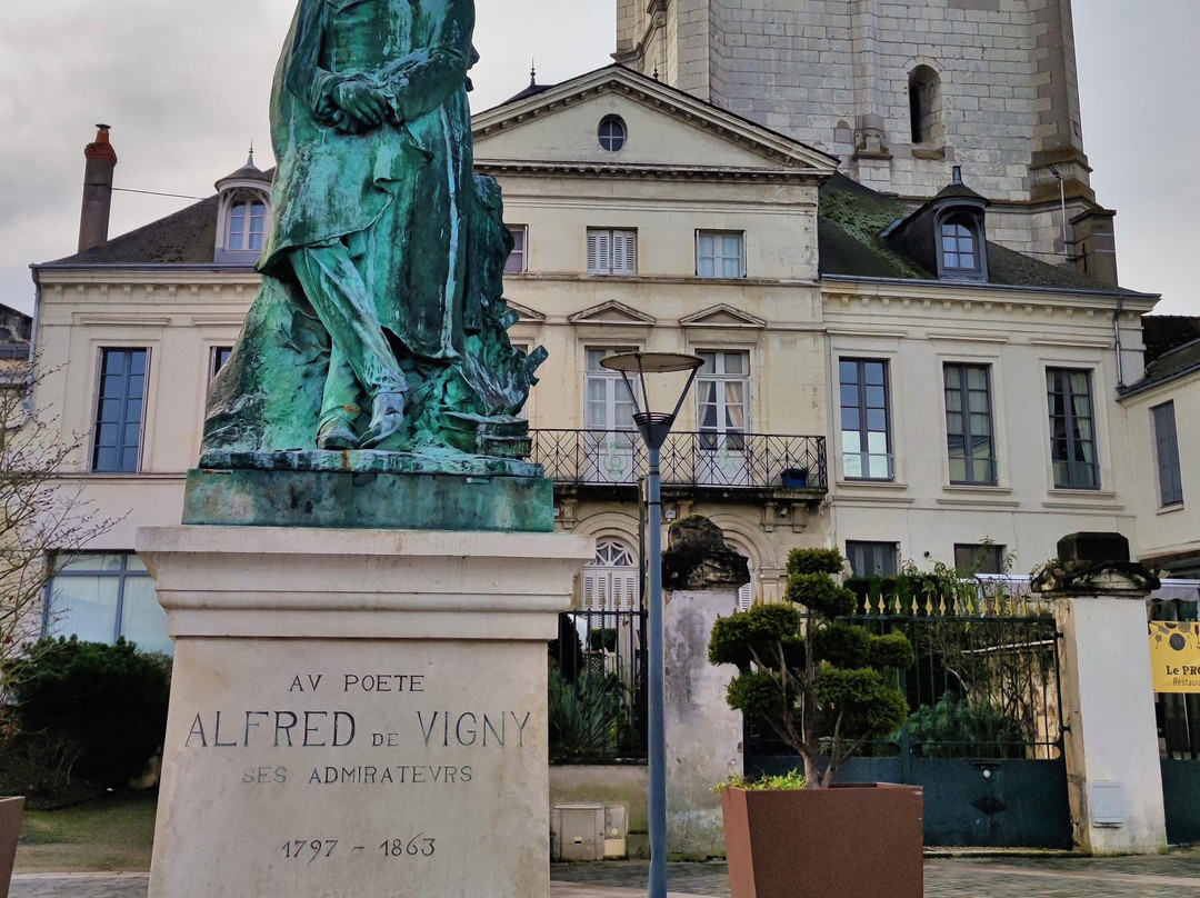 Statue D'alfred De Vigny景点图片