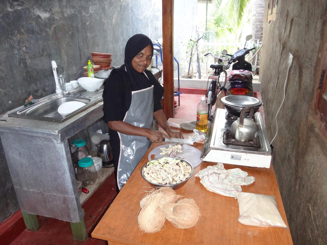 Ecowave Travels-阿鲁甘湾必去景点