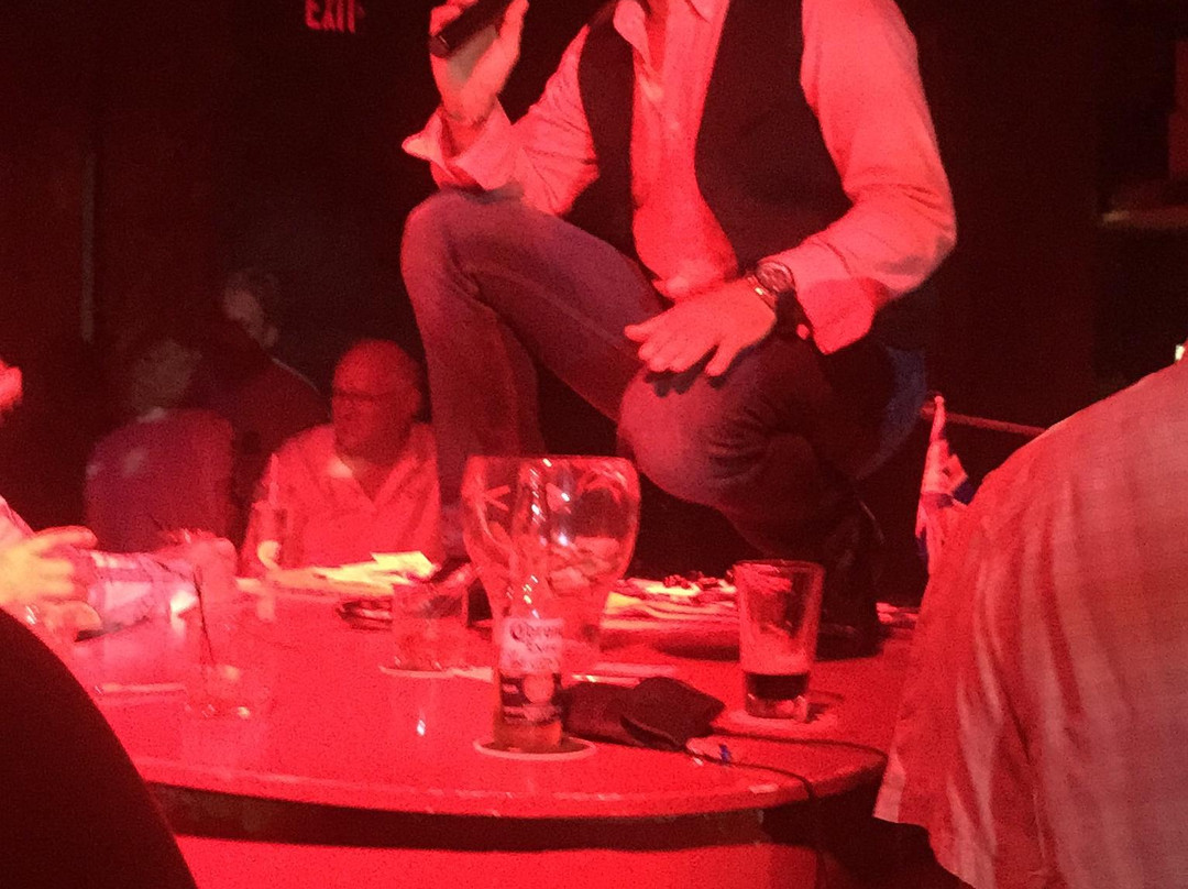 The Red Piano-Pelican Key必去景点