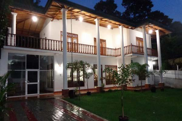 Elephant Reach Villas in Pinnawala