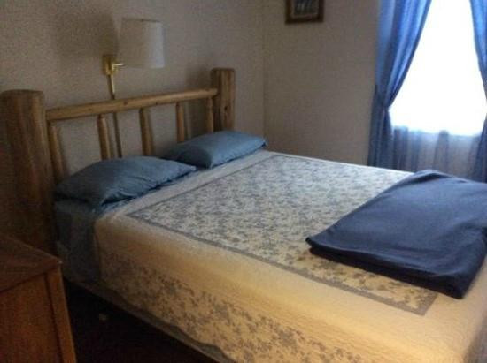 Tahquamenon Hotel主图