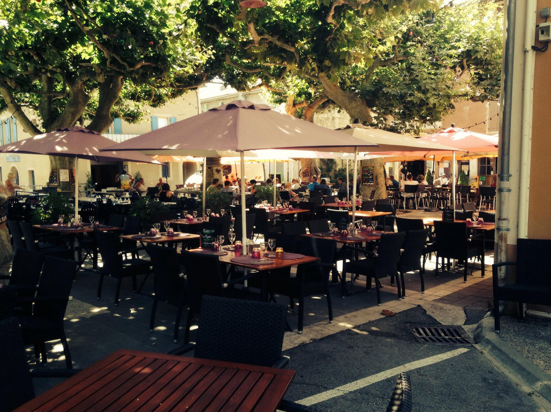 Saint-Maurice-sur-Eygues餐馆和美食-La Remise