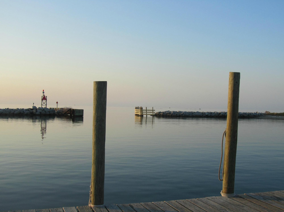 The Breakwater Inn主图