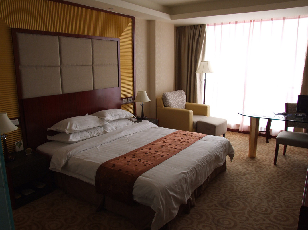 云阳云春世纪大酒店主图