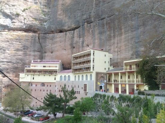 Mega Spileo Monastery-Kato Zachlorou必去景点