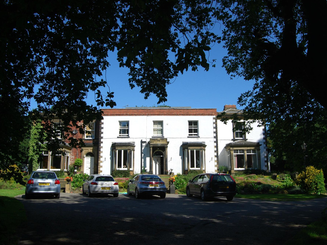 Dewsbury酒店住宿-Heath House
