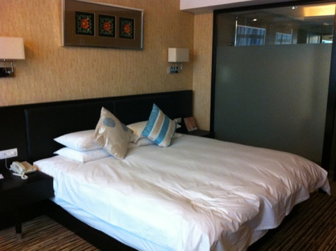 红牛君亭酒店（南昌八一广场火车站店）主图