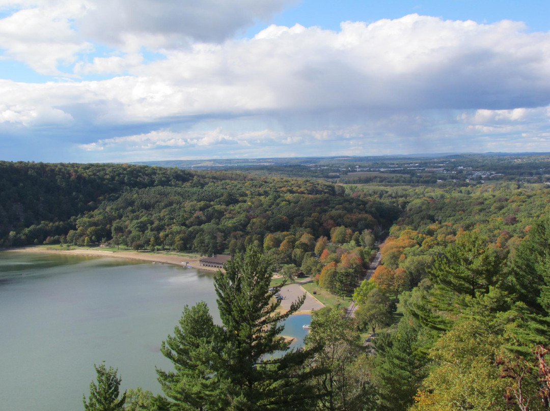 Devil's Lake State Park
