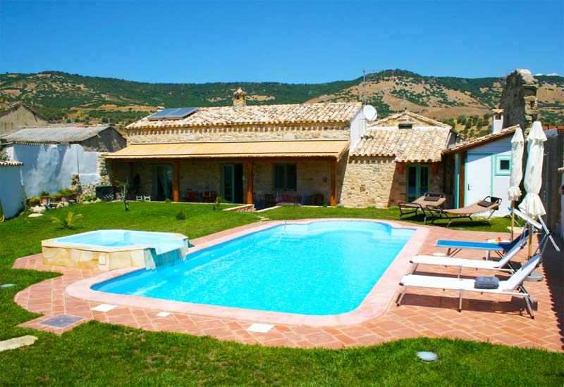 Bed and Breakfast Sa Domu d' Aiaia-官方