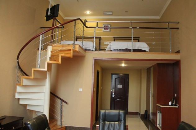 英皇假日酒店主图