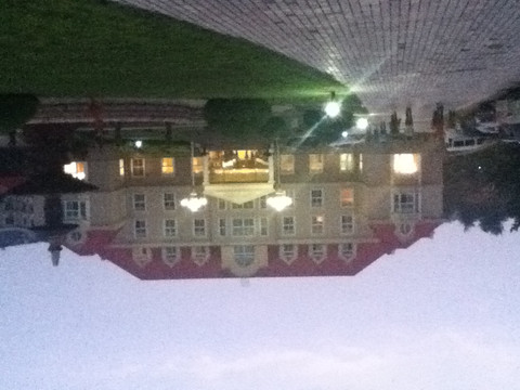 优龙红酒庄园主图