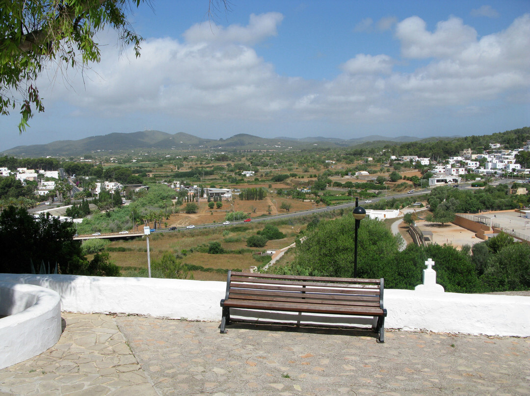 Puig de Missa景点图片
