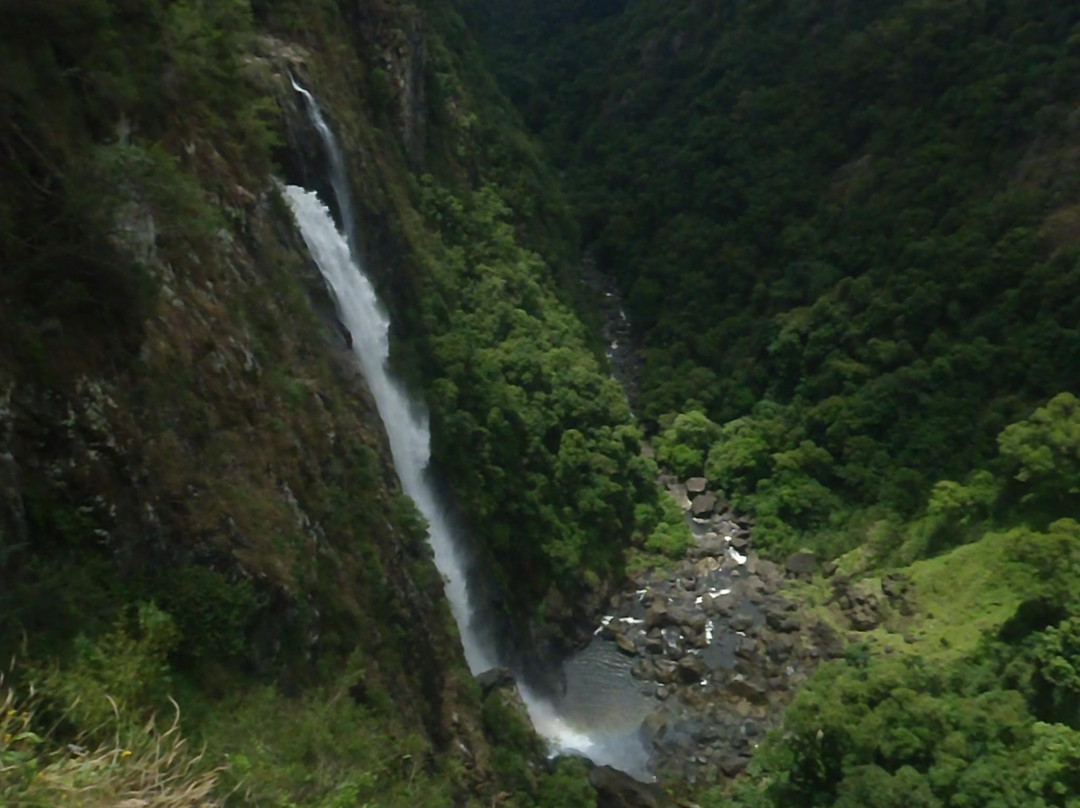 Comboyne旅游景点-Ellenborough Falls