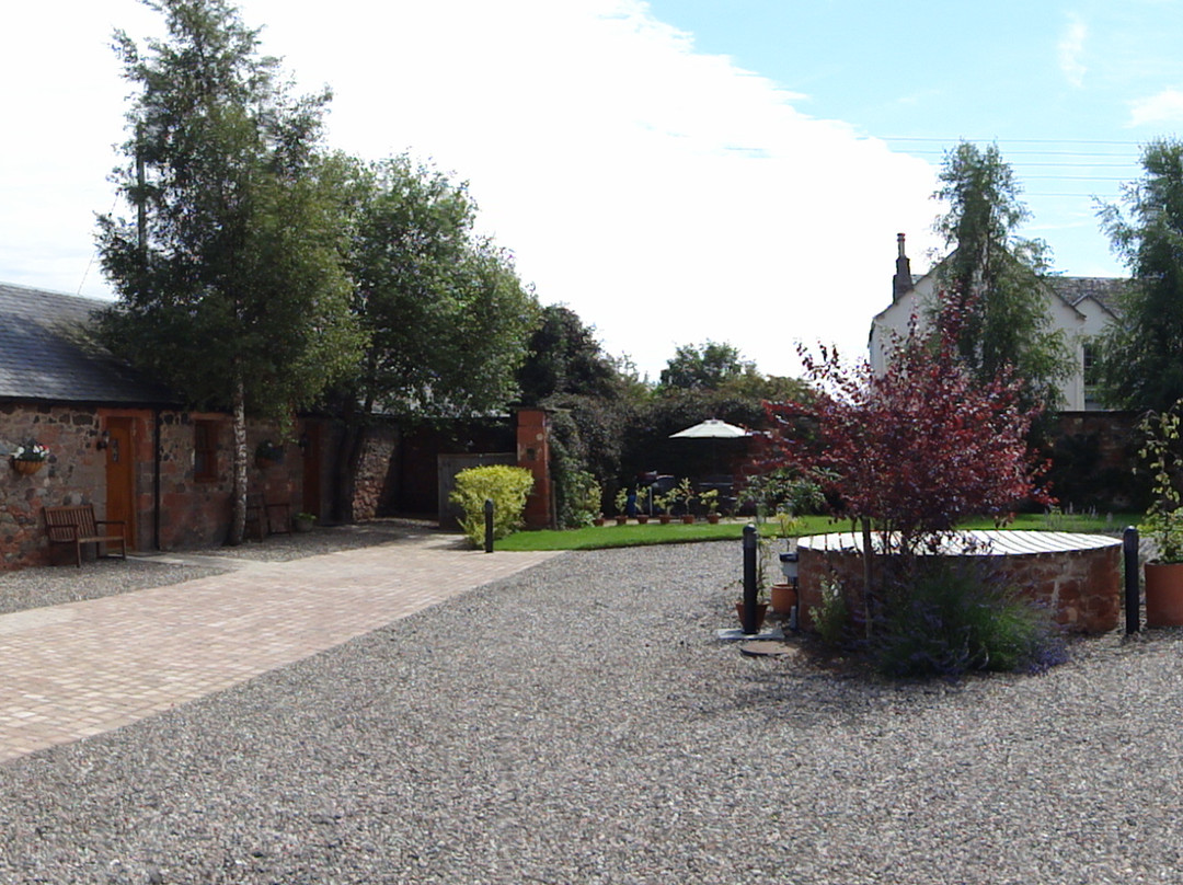 The Courtyard主图