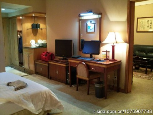 兰天大酒店主图