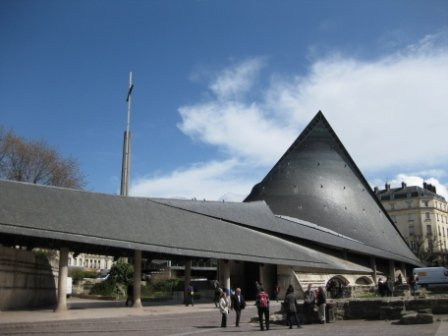L’église sainte Jeanne d’Arc景点图片
