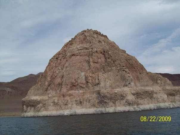 Pyramid Lake景点图片