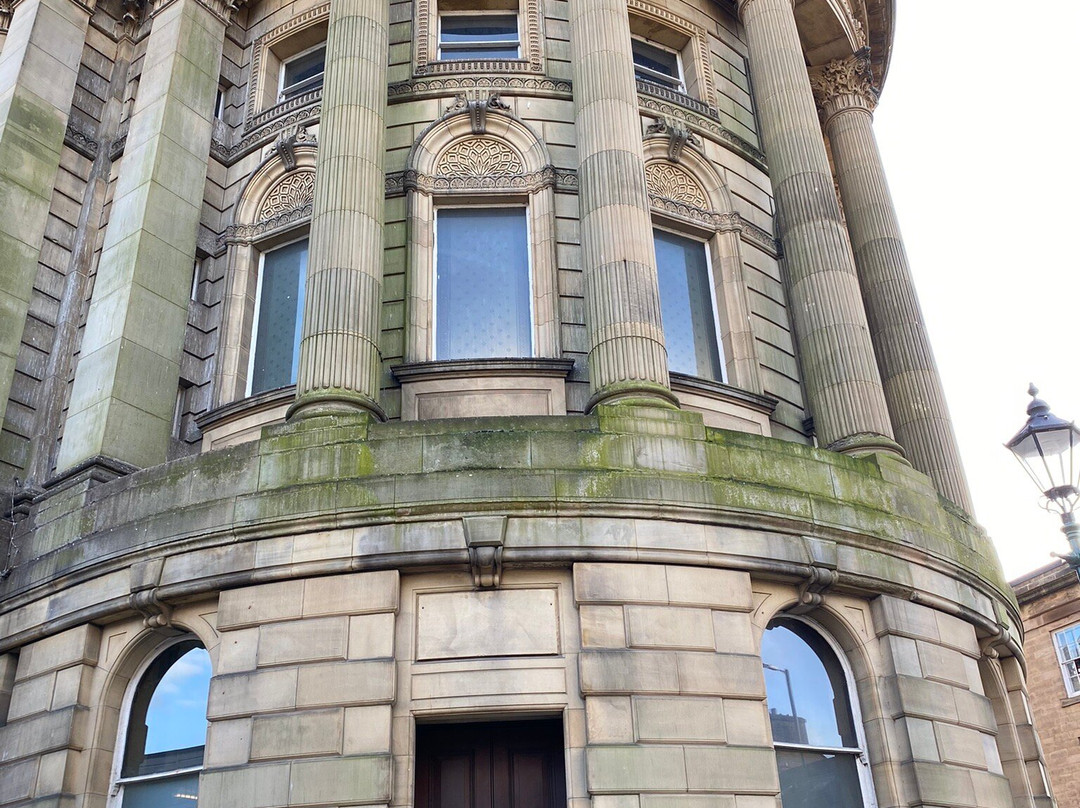 Todmorden Town Hall景点图片