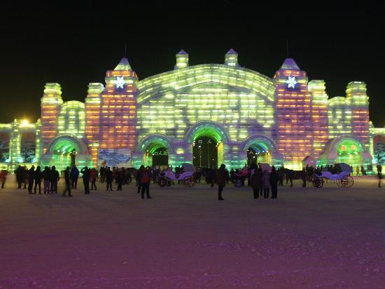 哈尔滨冰雪大世界-哈尔滨市必去景点