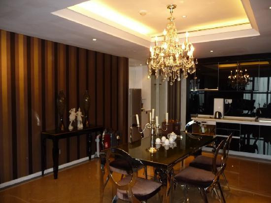 洛阳克丽司汀酒店主图