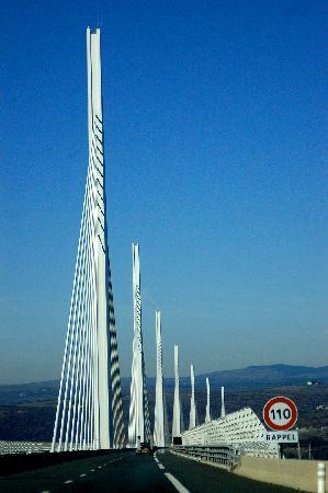 Viaduc De Millau-米约必去景点