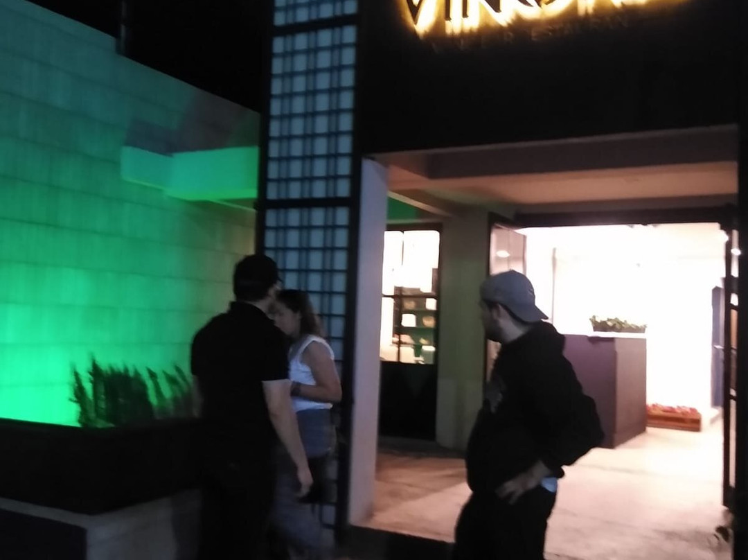 埃莫西约餐馆和美食-Vinora Wine Bar