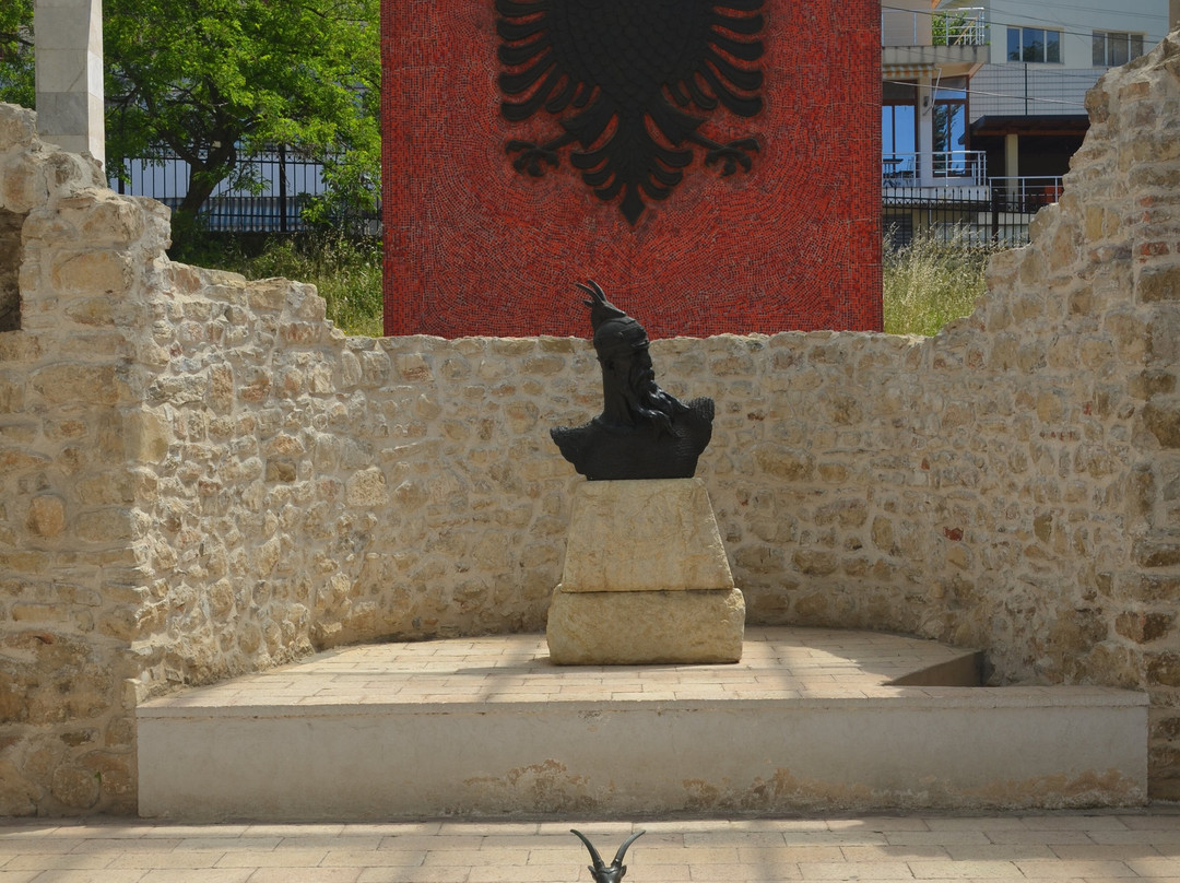 Skenderbeg Tomb-Lezhe必去景点