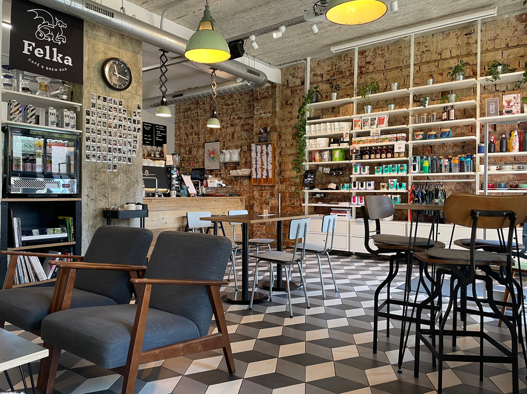 FELKA café & brew bar