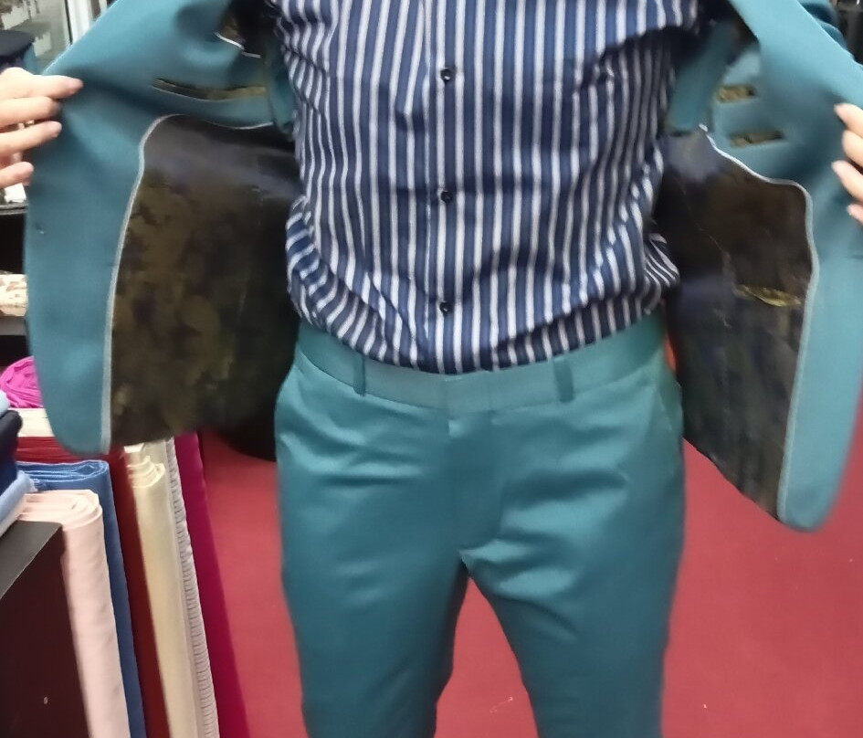 Tommy's Master Tailor-查汶海滩必去景点