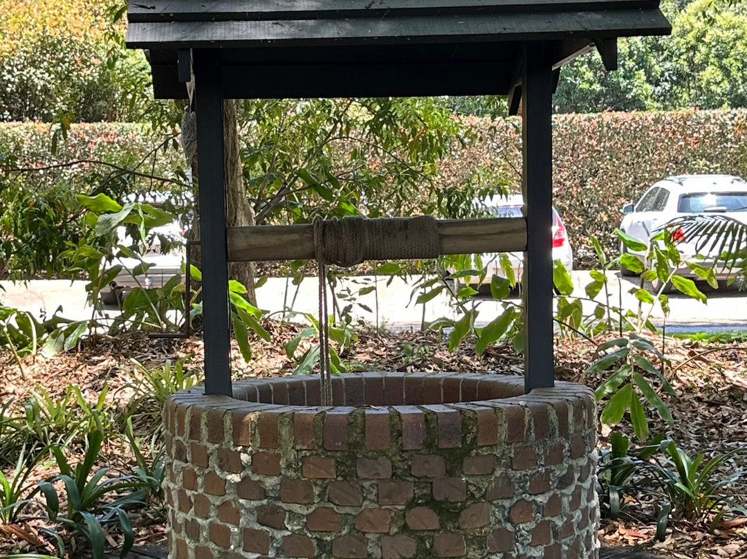 丹百林花园大酒店主图