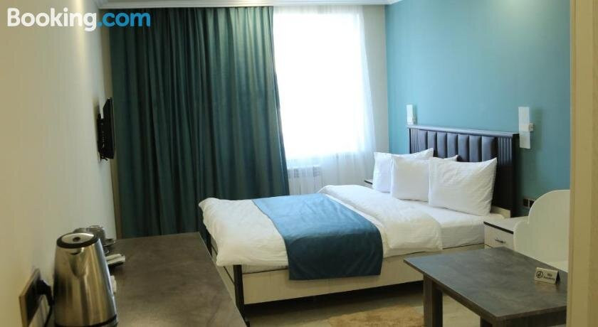 Vell Grey Hotel