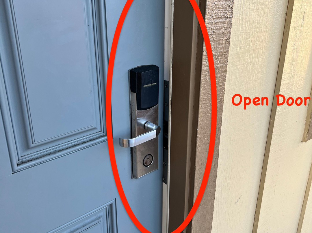 银色冲浪汽车旅馆主图