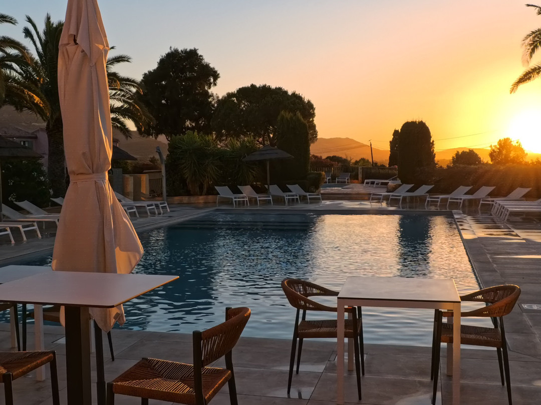 西萨里奥酒店主图