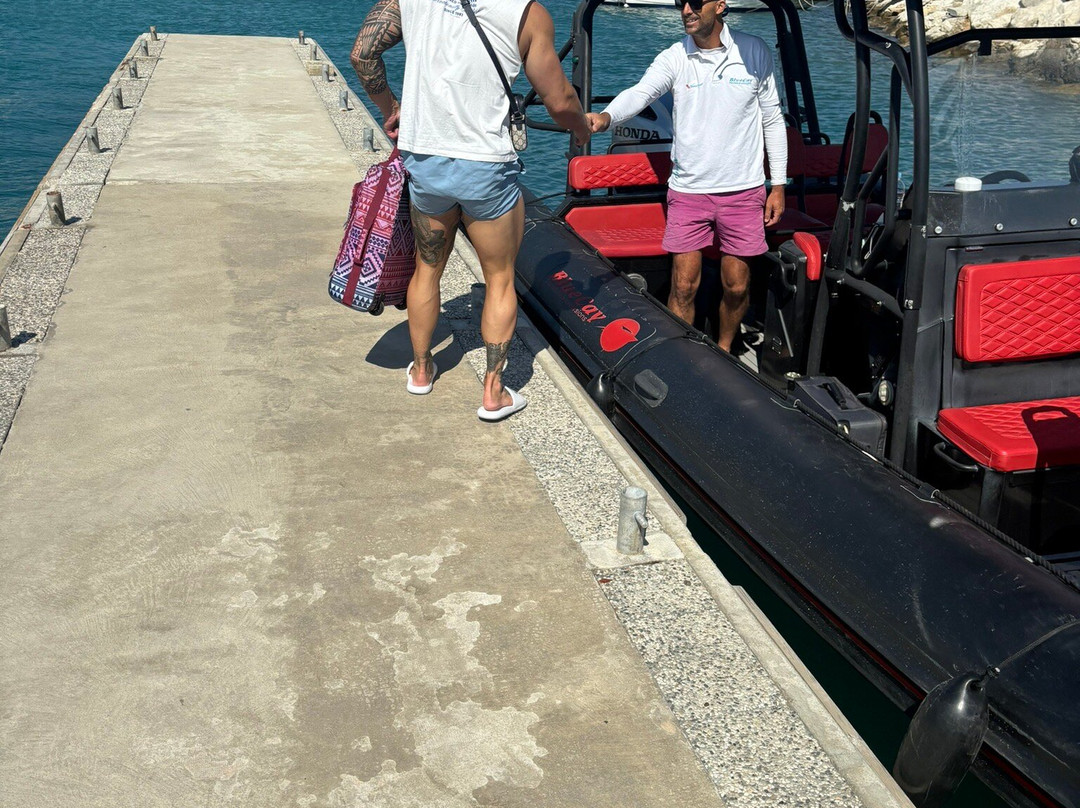 BlueCay Boat Transfers & Excursions景点图片
