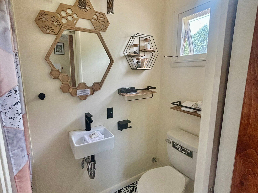 Wooden Boat Inn主图