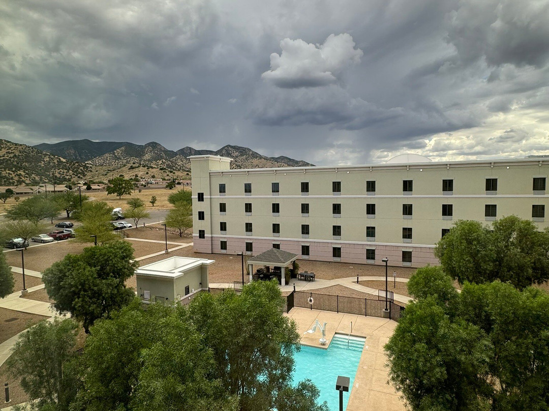 Candlewood Suites Building 44420主图