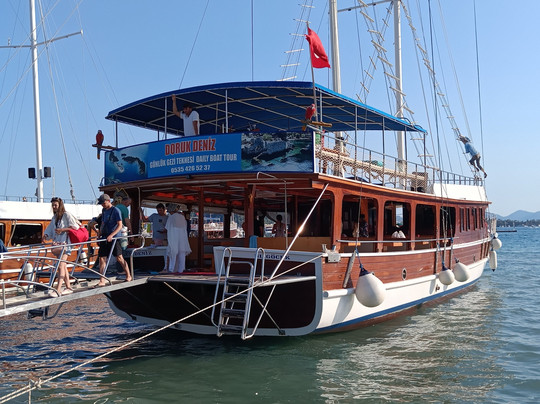 Doruk Deniz Günlük Tur Teknesi-戈西克必去景点