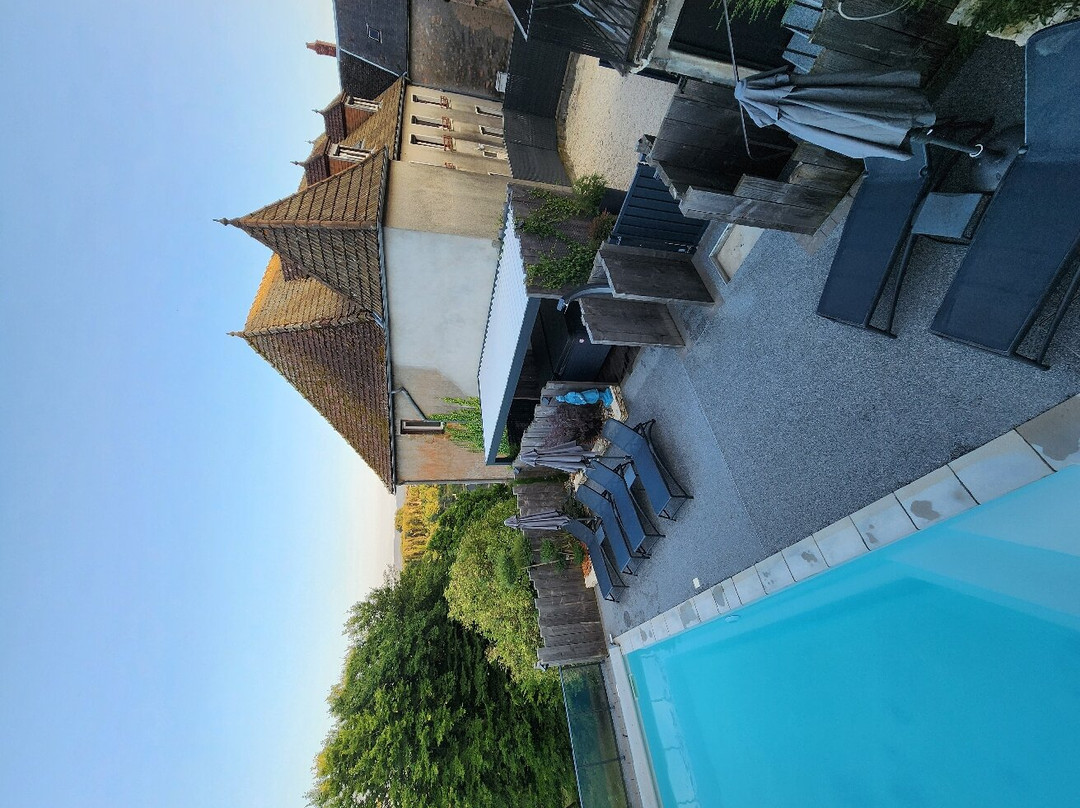 Logis Hôtel Au Vieux Morvan主图