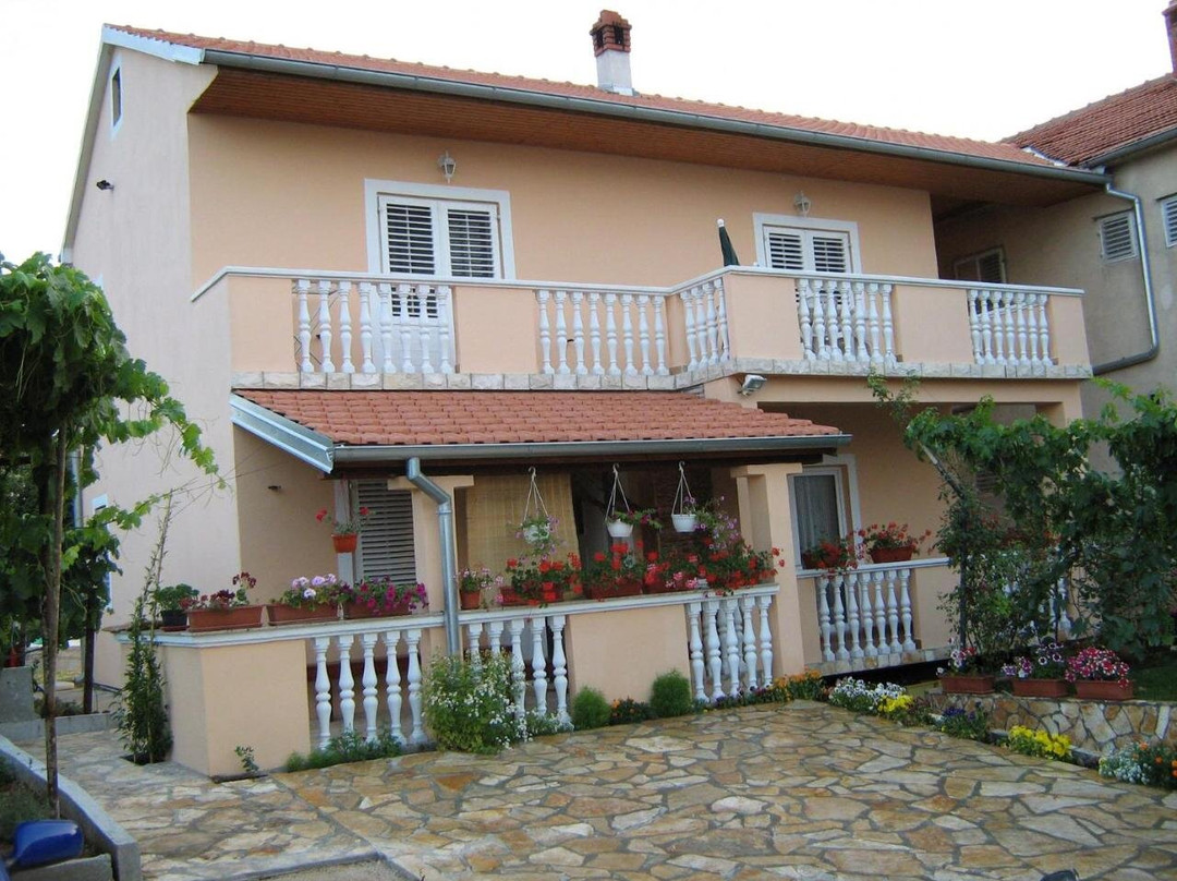 Apartments Bor