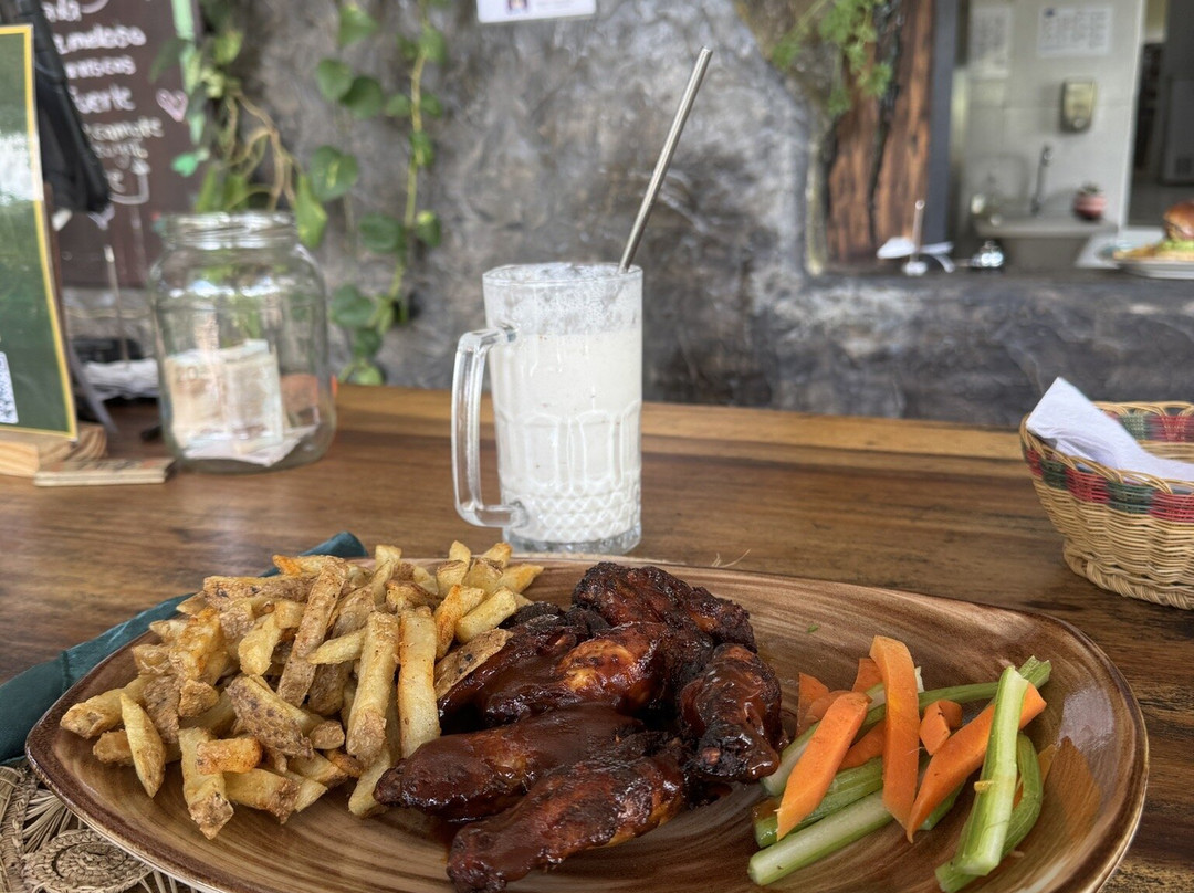 Cerro Tusa Springs主图