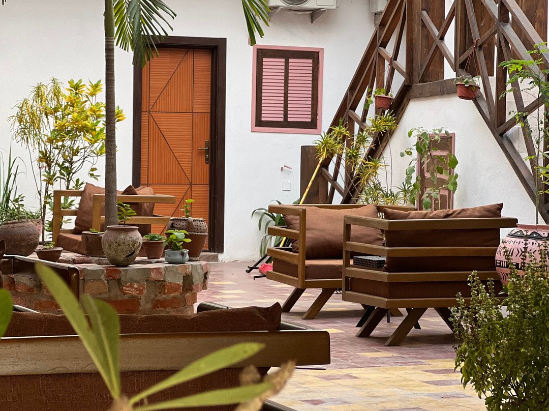 Fly Fishes Hotel主图