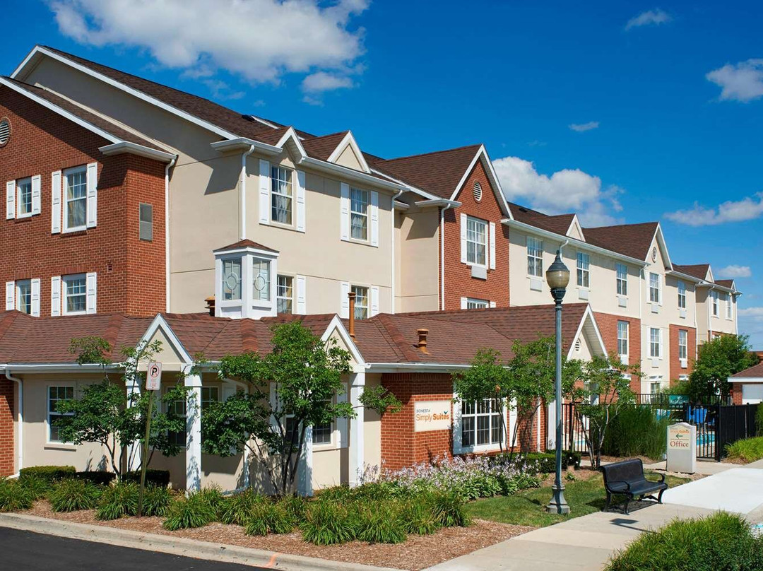 底特律诺维万豪广场套房酒店