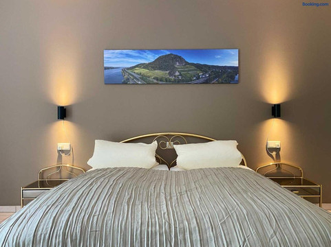 巴德霍内夫酒店住宿-Weingut und Hotel Haus am Drachenloch