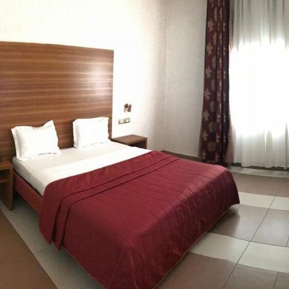 Ex-Tee Crystal Hotel主图