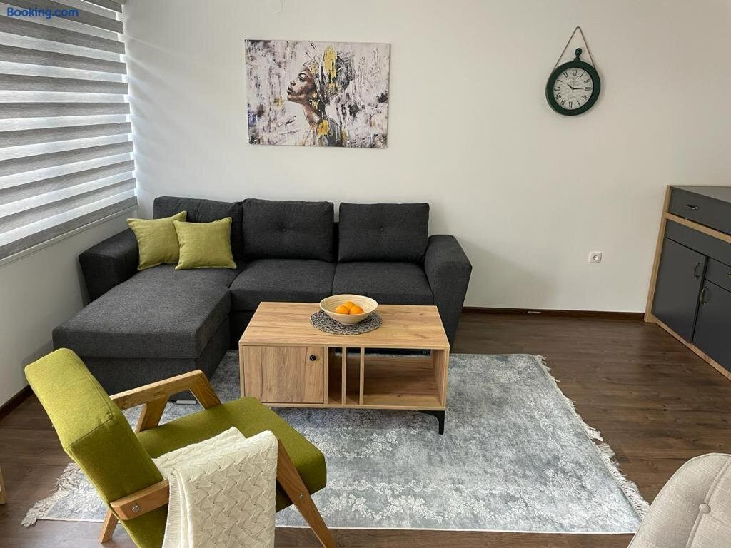 Damade Apartments